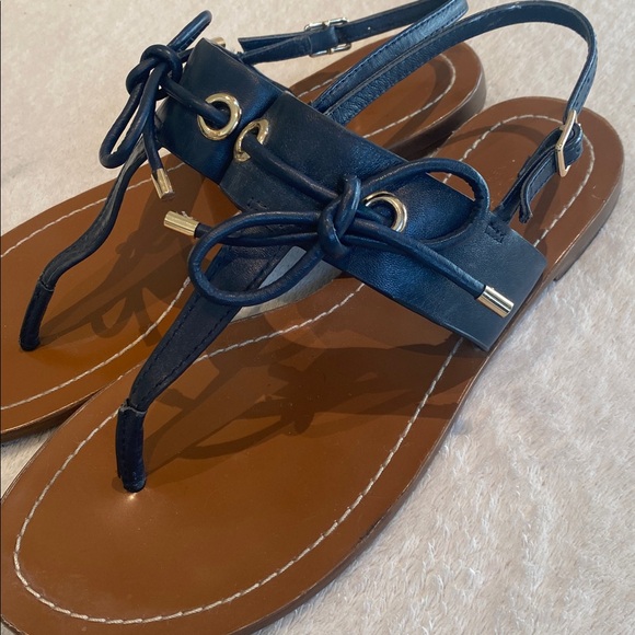 Kate Spade navy leather t-strap sandals with leather bows with gold tip Sz 8 - Picture 5 of 10